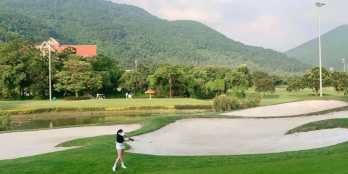 Bán lô đất 1000m2 biệt thự sân golf Tam Đảo E57,giá 4tr/m2,có sổ đỏ,XD tự do