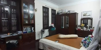 Bán nhà phố Ngọc Hà 40m2 với giá 3 tỷ. Nhà mới đẹp ở ngay.