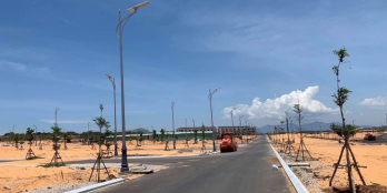 Ra nhanh top view Gofl, hồ cảnh quan, trục 16m đẹp nhất dự án.