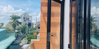 Nhà MT đường lớn, chợ, BV, TTTM , Trường học QT.