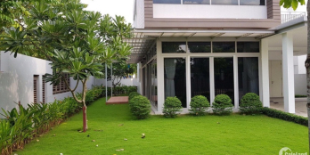 Biệt thự đơn lập ven sông- Quận 9  26 tỷ.