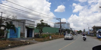 Kẹt vốn xây nhà BÁN GẤP 320 m2 Mặt Tiền Dương Công Khi-Hóc Môn,giá cả thương lượ