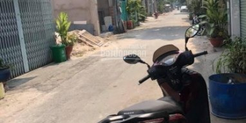 Cần bán gấp nhà 3 tấm hẻm thông 8m đường Lê Văn Quới, Q. Bình Tân