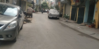 Siêu Hiếm: nhà mặt phố, ô tô đỗ cửa đường to đủ cho ô tô tránh giá 4.9 tỷ