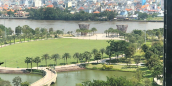 Vinhomes central park Bán nhanh 2PN OT 4,6 tỷ bao hết tất cả 0938899774 Mr Bảo