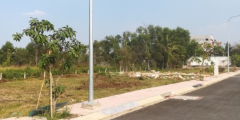 Nằm ở mặt tiền đường  Võ Văn Bích thuộc xã Bình Mỹ, Củ Chi, ngay cạnh tuyến Vành