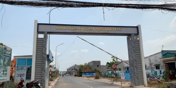 Bán gấp lô đất MT đường DT743 150m Thổ Cư 100% SHR