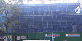 Cho thuê sàn thương mại tầng một chung cư mặt phố Chùa Láng, Đống Đa 500m2