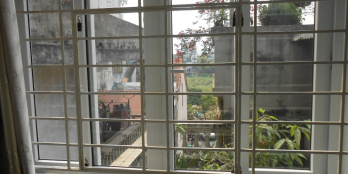 Căn hộ khép kín 28m2, sát phố Huế, rất sáng thoáng, ở ngay.