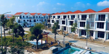 Chuyển nhượng gấp giá rẻ 1 căn 3 tầng khu B Royal Park Huế