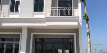 Nhà mặt tiền đường QL14 , tp Đồng Xoài , DT : 5x25 , 1 triệt +3 lầu giá 2,5 tỷ