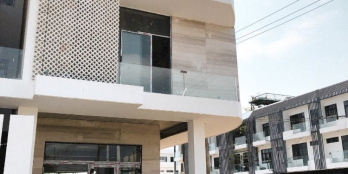 Nhà phố hai mặt tiền kinh doanh trung tâm Đà Nẵng, view sông Hàn giá rẻ