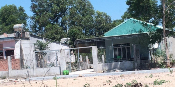 bán lô đất gần quốc lộ 51 sát vòng xoay Hắc Dịch giá 500tr