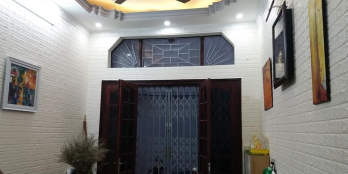 Nhà Khu Hoàng Cầu, Cách đượng oto khoảng 30m, 33m2, mặt tiền 4.5m, 5 tầng, 2.9 t