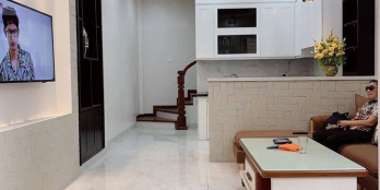 Bán nhà đẹp 5 tầng phố Thái Hà, nội thất sang trọng, giá 4 tỷ.