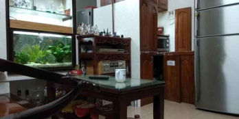 Nhà phố Hàng Chiếu, Hoàn Kiếm 20m2x4 tầng , cách phố 10m, ở luôn, giá 2.5 tỷ.