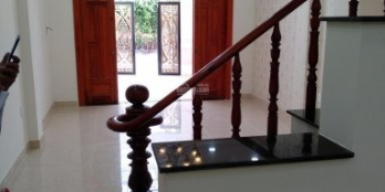 Nhà hẻm xe hơi 72m2 chỉ 4.4ty Quốc Lộ 13