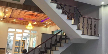 Bán nhà 1 trệt 1 lầu sổ hồng riêng trung tâm thị xã Tân Uyên Bình Dương giá 1.8