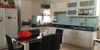 Cho thuê biệt thự khu đô thị bắc Linh Đàm,DT 80m2* 4 tầng, giá 35tr/thg.