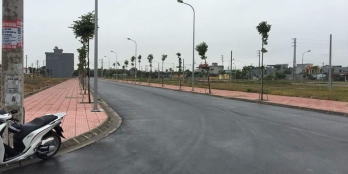 Bán đất nền mt đường 30m ,hướng đi chợ Bình Chánh. Shr. Giá 950tr