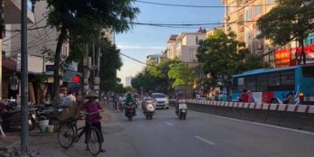 Bán đất mặt phố Lạc Long Quân, View Hồ Tây 150m2, mặt tiền 7m, giá 40 tỷ.