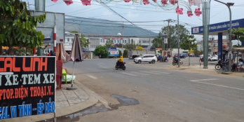 tôi cần bán 1000m2, sổ hồng riêng, gần quốc lộ 1a