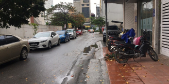 Nhà riêng cho thuê đường Nguyễn Hoàng, DT 60m2 x 7 tầng có thang máy giá 43 triệ