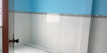 Nhà Hẻm Xe Hơi DT: 50m2, Giá chỉ: 4.3 Tỷ. LH: 0932155399.