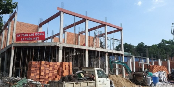 bán Nhà phố mặt tiền Bùi Thị Xuân - Dĩ An, 1 trệt 2 lầu, DT: 75m2, giá: 3.1 tỷ