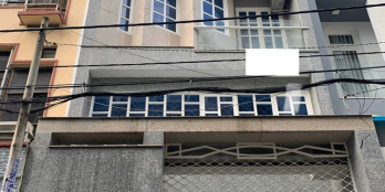 Cần tiền bán gấp căn nhà mới xây 4 tầng tại hẻm lớn đường D1, quận Bình Thạnh