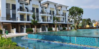 nhà phố mặt tiền ,khu Verosa Park dtxd 178m2, giá 10,2 tỷ, ck18% +gói nt 500tr