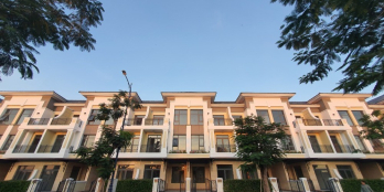 Bán  nhà phố cao cấp Verosa Park Q9, DT 5x21m ,giá 11,6 tỷ, tặng kèm 2 năm PQL