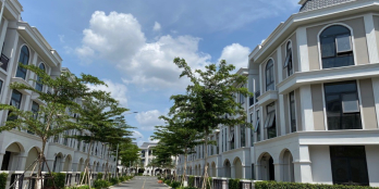 Mở bán 20 căn nhà phố Châu Âu ngay mặt tiền Trần Văn Giàu giá 2,3 tỷ