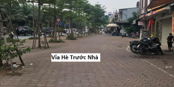 Bán đất mặt phố Lạc Long Quân, Tây Hồ: 60m, MT: 5m. Giá: 12 tỷ.