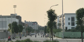 Chính chủ bán nhà 4 tầng tại Ngọc Thuỵ, Long Biên, Hà Nội DT 90m2 giá 7,2 tỷ.