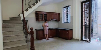 NHÀ ĐẸP Ở LUÔN, MẶT NGÕ TO, GẦN PHỐ, GẦN CHỢ, NGÕ THÔNG.