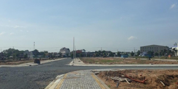 ĐẤT TRUNG TÂM TX TÂN UYÊN CHỈ CÒN VÀI LÔ VỊ TRÍ VÀNG GIÁ F1, ĐƯỜNG 42M,- 0399 86