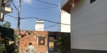 Cần bán gấp căn nhà nhỏ 3 lầu cuối đường Tân kỳ Tân Quý.P. BHH A.Quận bình Tân