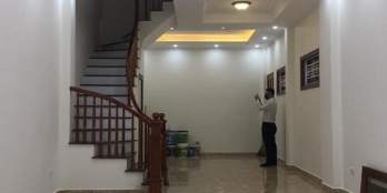 Nhà Gần Phố Duy Tân, Cầu Giấy, Kinh Doanh,Ô Tô qua, Dt 65 M2 ,5 Tầng ,Giá 8.9 tỷ