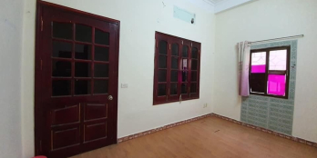 Bán Nhà Tây Hồ diện tích 70m, 4 tầng, mt 5m, giá nhỉnh 4 tỷ