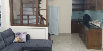 Bán nhà ngõ 162 Lê Trọng Tấn, ô tô gần nhà, có sân riêng, 39m2* 5T, giá 3.9 tỷ