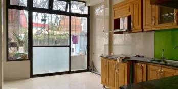 Bán nhà 3 tầng Hồ Tùng Mậu, 50m2, mặt tiền 5m, giá 3,05 tỷ.