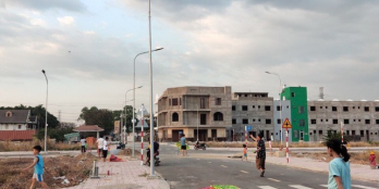 Đất Thuận An. TC 100%, SHR, xây dựng ở ngay. Dân cư đông đúc