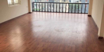 2 căn làm Văn phòng đường chùa hà, lê đức thọ 6tr 60m2 có thang máy.