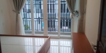 Cần bán nhà  Giá cả: 1.8 tỷ Pháp lý Sổ hồng riêng .