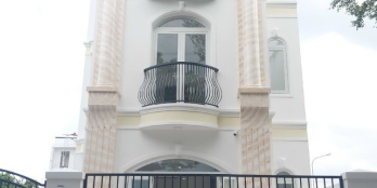 Biệt thự thông minh 127m2 cách chợ Bình Chánh 2km