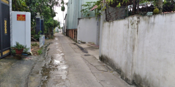 Giảm giá sâu bán gấp nhà 1 lầu 1 trệt gần Becamex Tower. DT 119m2. Đường ô tô