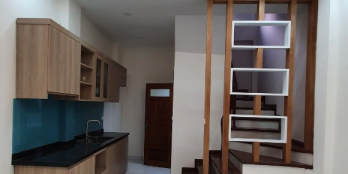 Bán cắt lỗ nhà Võ Chí Công,34m2, 5 tầng, ngõ ba gác, giá 3.3 Tỷ