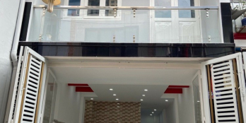 Bán 1 trệt 1 lầu mặt tiền đường Chợ Rau sau chợ Bình Chánh,SHR.