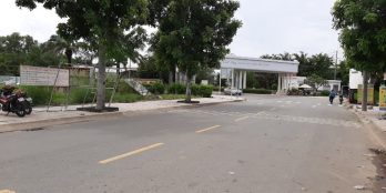 Lô đất ngay cổng chính khu đô thị , vị trí siêu đẹp 5x22